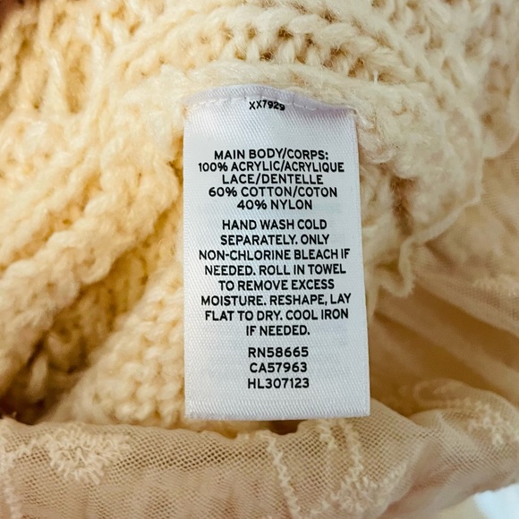 Hinge Button Back Lace Trim Sweater - Picture 10 of 10